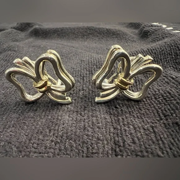 Tiffany & Co. Sterling Silver & 18k Gold Bow Earrings – Vintage Polished - Picture 4 of 9